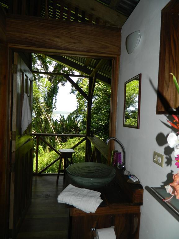 Coco Hill Hotell Bastimentos Exteriör bild