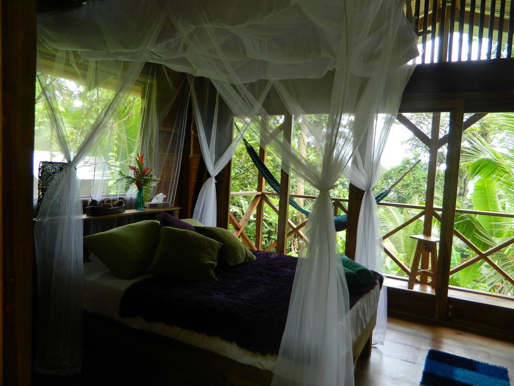 Coco Hill Hotell Bastimentos Exteriör bild