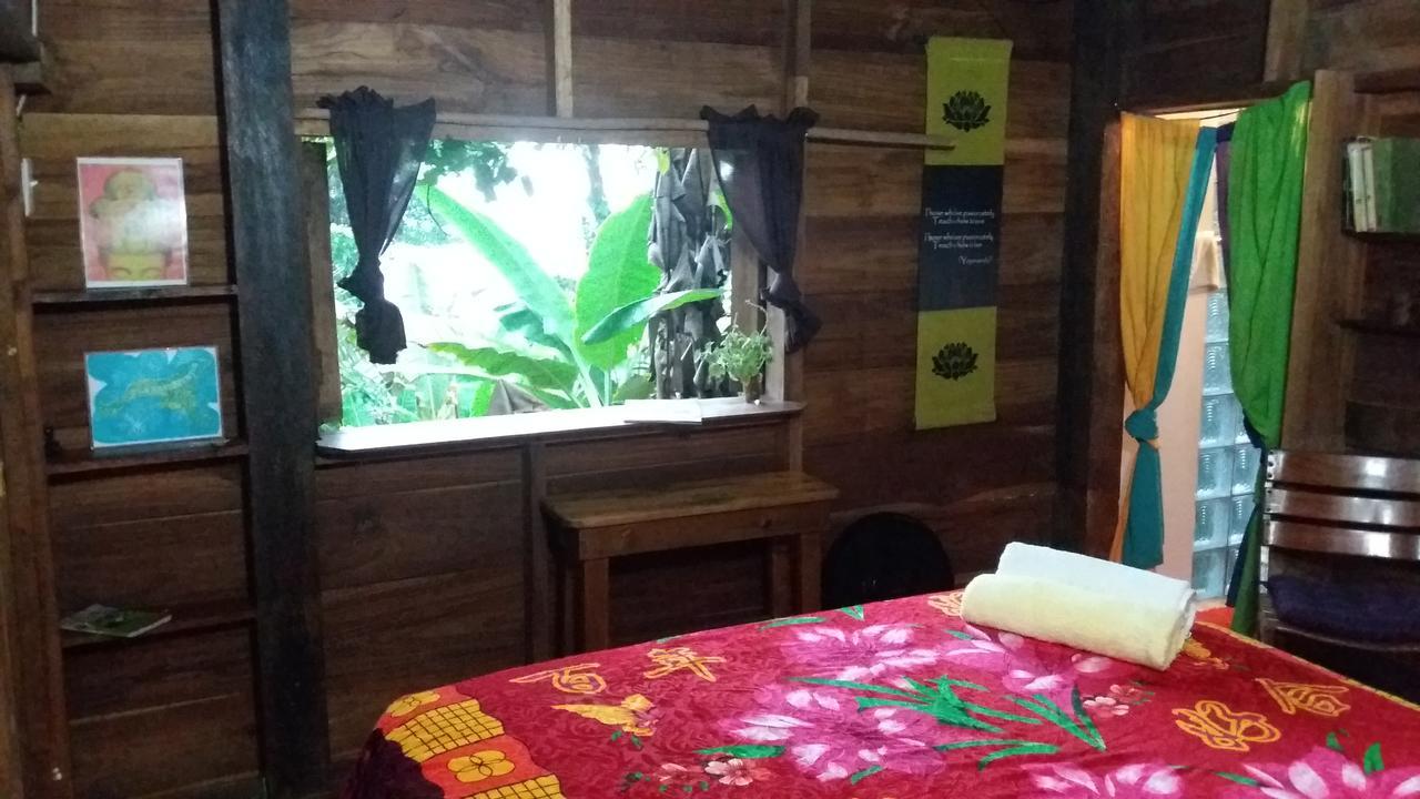Coco Hill Hotell Bastimentos Exteriör bild